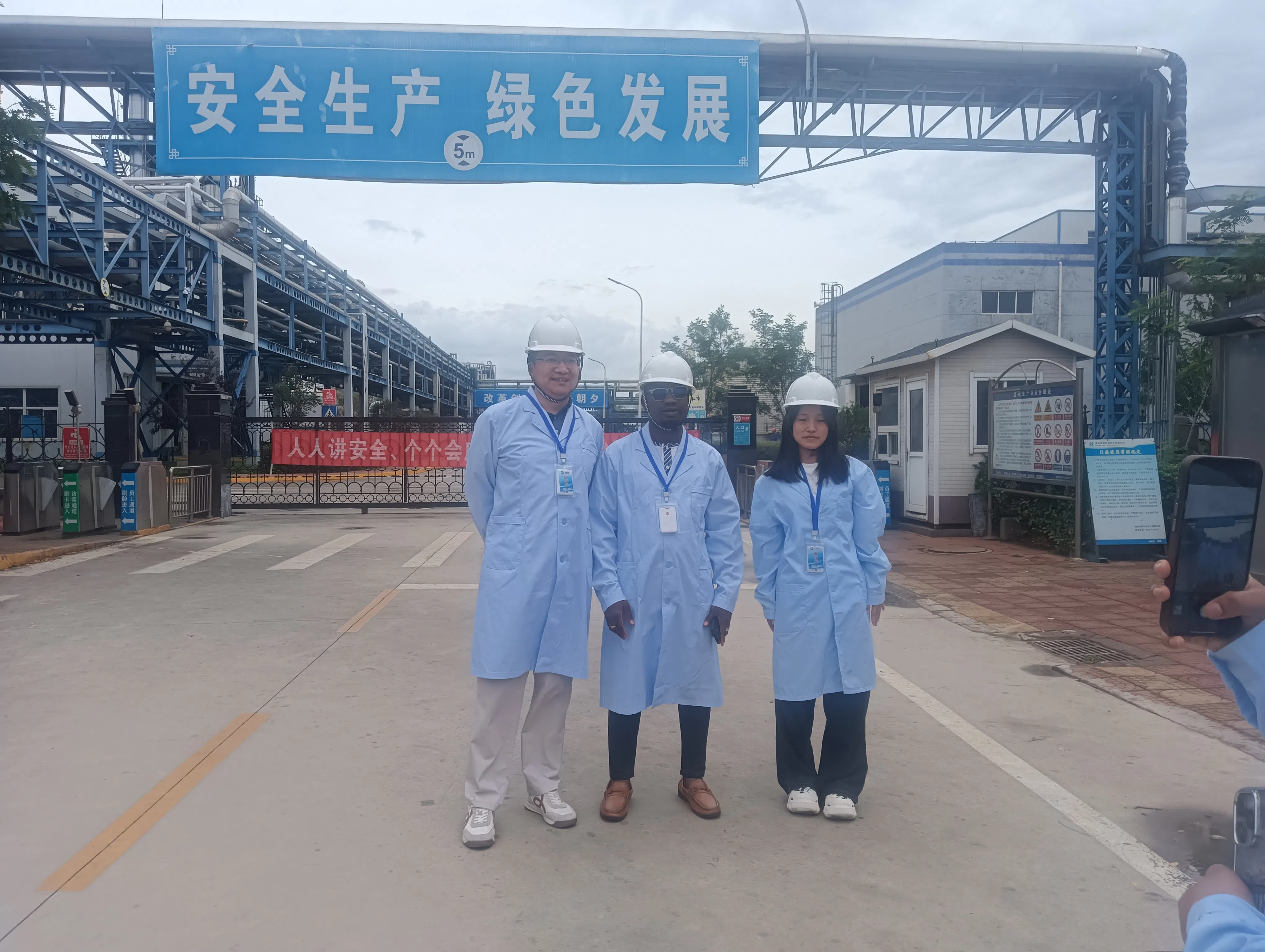 Kết nối người mua toàn cầu với các giải pháp cung ứng hóa chất đáng tin cậy